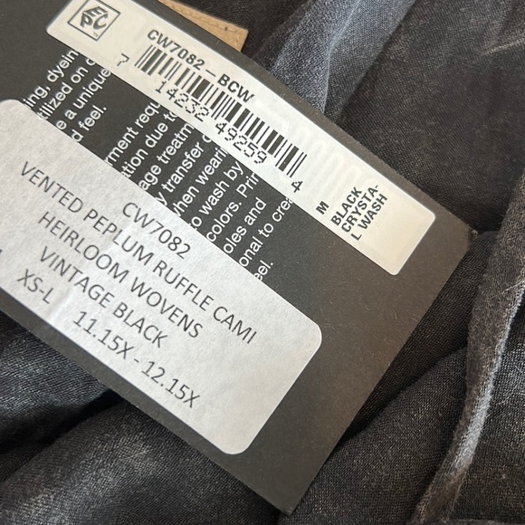 NWT, Chaser, Women’s Vented peplum ruffle cami in “vintage black”‎ - Picture 6 of 7